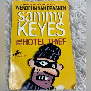Sammy Keyes and the Hotel Thief - paperback, Wendelin Van Draanen, 0679892648